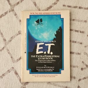 Vintage E.T. The Extra-Terrestrial Storybook - Young Readers Edition